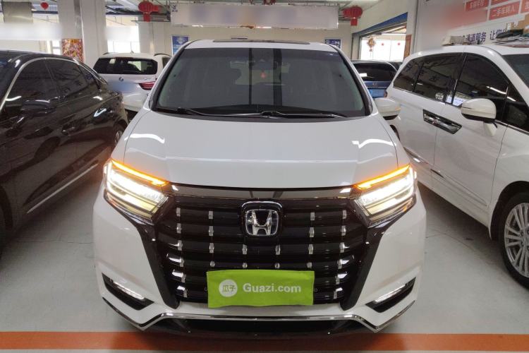 Used Honda Elysion 2022 2.0L eHEV Luxury Edition
