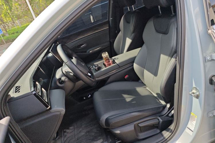 Used BYD Qin L 2025 DM-i Smart Drive 80KM Leading Model Left Front Seat