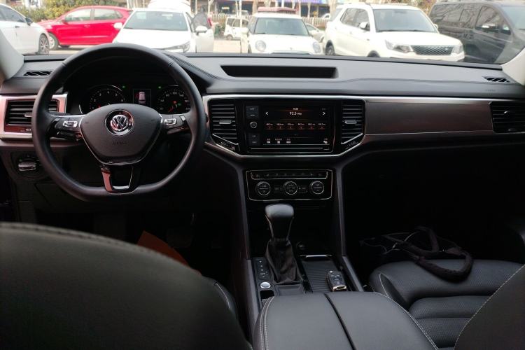 Used Volkswagen Teramont 2019 330TSI Two-Wheel-Drive Luxury Edition China V Standard
