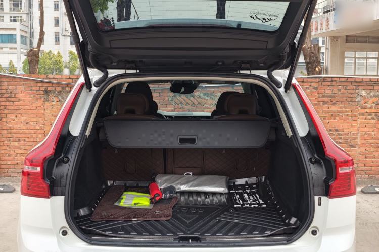 Used Volvo XC60 2020 T5 4x4 Smart Luxury Edition
