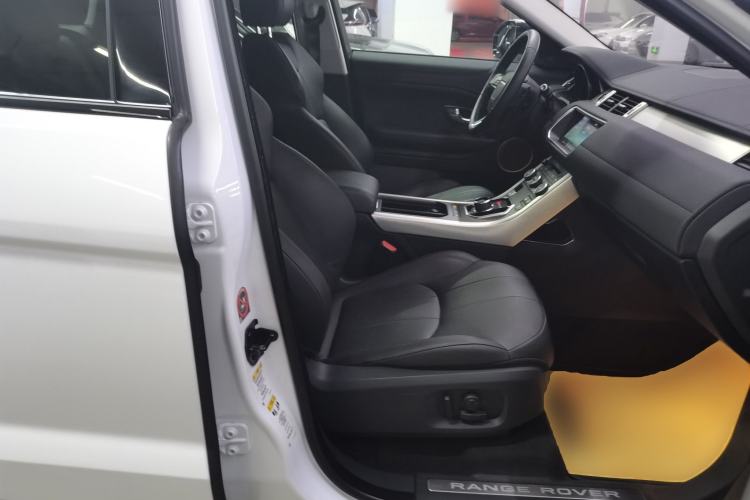 Used Land Rover Range Evoque 2018 240 PS SE Smart Brilliance Edition Right Front Seat