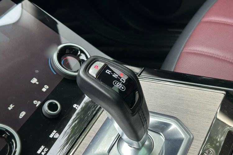 Used Land Rover Range Rover Evoque 2022 Aurora L 249 PS R-Dynamic Luxury Edition
