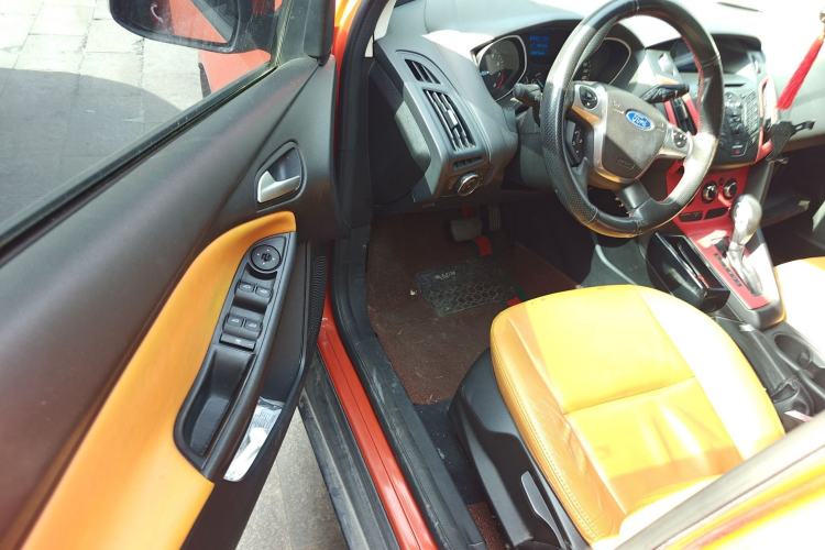 Used Ford Focus 2012 Hatchback 1.6L Automatic Comfort Model