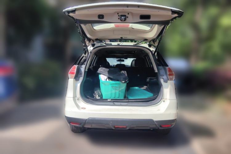 Used Nissan X-Trail 2014 2.5L CVT Luxury Edition 4WD Trunk