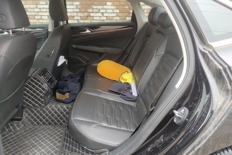 Used Volkswagen Passat 2019 330TSI Elite Edition China VI Left Rear Seat