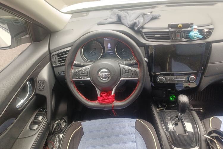 Used Nissan X-Trail 2017 2.0L CVT 7-Seater Comfort Edition 2WD