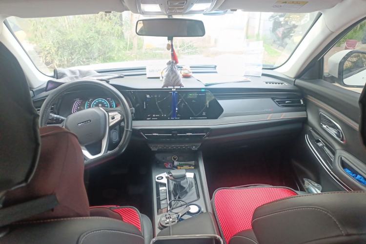 Used CHANGAN OSHAN X7 PLUS 2022 1.5T Blue Whale Edition Automatic Prestige 7-Seater Center Console