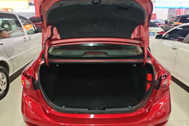 Used Mazda Mazda 3 Axela 2019 Cloud-Controlled Version Sedan 1.5L Automatic Comfort Trim China VI Standard
