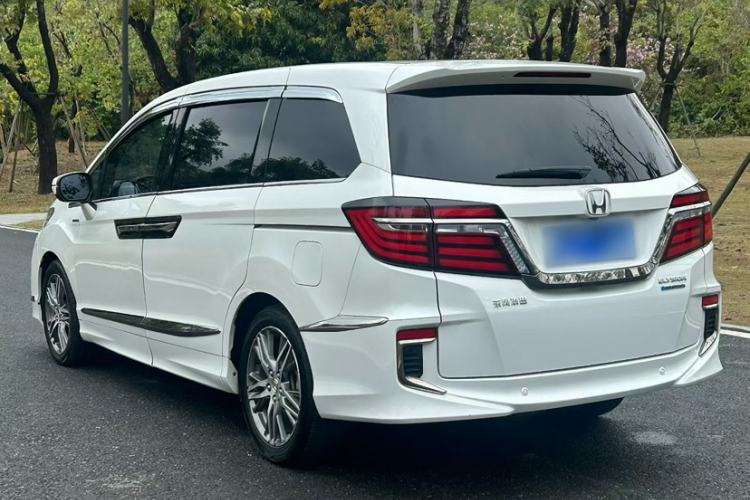 Used Honda Elysion 2019 2.0L Hybrid Supreme Edition
