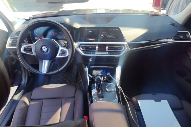 Used BMW 3 Series 2021 Second Facelift 320Li M Sport Package Interior 2