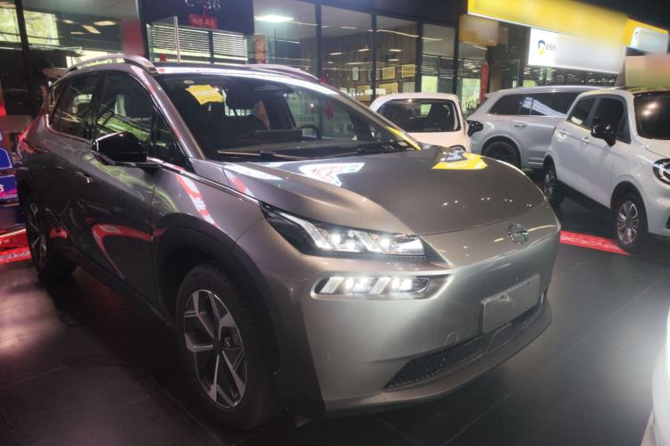 Used AION V 2022 Plus 70 Smart Edition Ternary Lithium Front Right 45 Deg