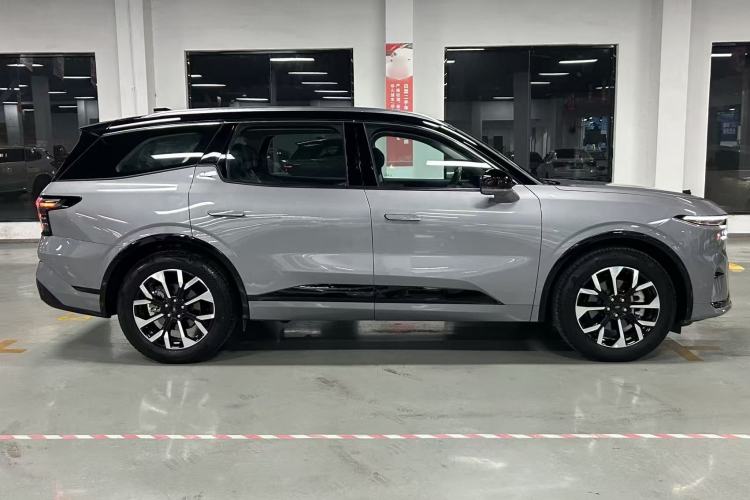 Used Ford Edge 2025 Ford Explorer L 2.0T EcoBoost E-Hybrid Four-Wheel-Drive 7-Seater Supreme Model
