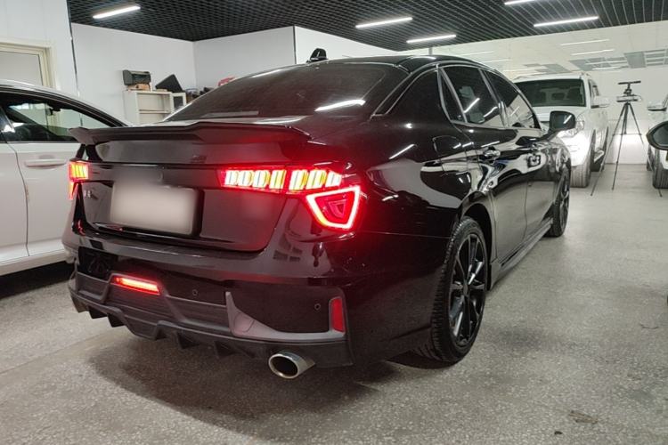 Used Lynk & Co 03 2020 1.5TD DCT Sport Edition Rear Right 45 Deg