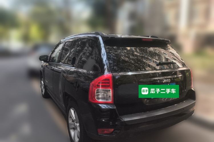 Used Jeep Compass 2012 2.4L four-wheel-drive sport version
