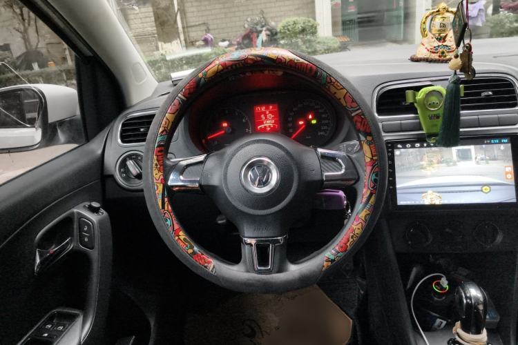 Used Volkswagen Polo 2013 1.6L Automatic Comfort Edition Steering Wheel