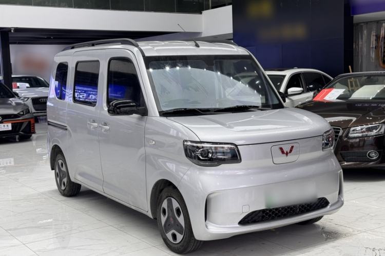 Used Wuling Zhiguang New Energy 2025 Comfort Model Exterior 8