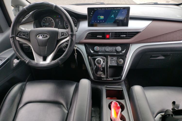 Used JAC Refine M3 2023 PLUS 1.5T 9-Seater Smart Connectivity Version