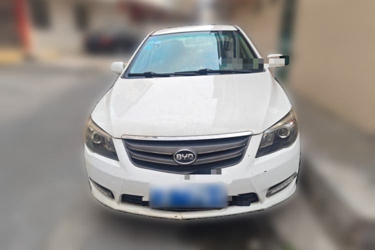 Used BYD L3 2015 Energy-Efficient Model 1.5L Automatic Comfort Edition Front