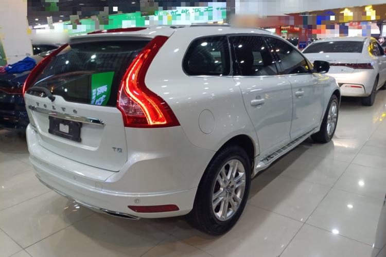 Used Volvo XC60 2016 T5 Smart Upgrade Model Rear Right 45 Deg