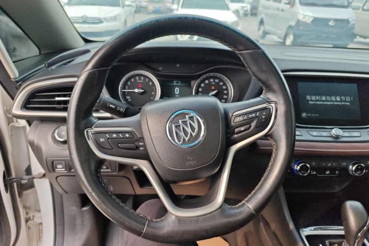 Used Buick GL6 2019 18T 6-Seater Connected Luxury Version China VI Standard
