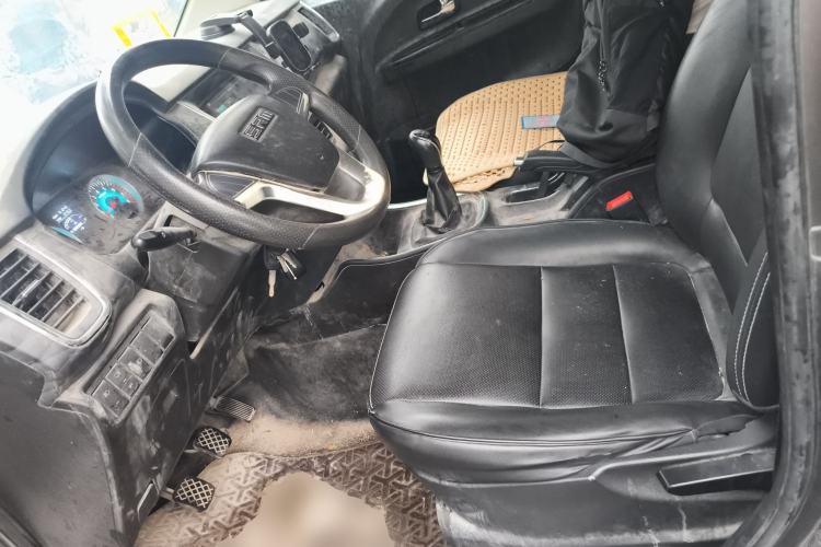 Used Jinbei Gold Hiace M Classic 2022 1.5L Travel Lion Passenger Van 7 Seats Left Front Seat