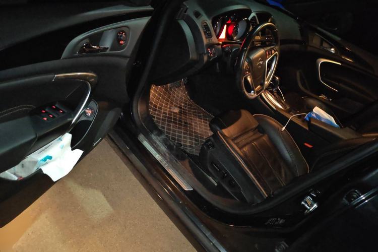 Used Opel Insignia 2013 2.0T Four-Wheel Drive Sport Model
