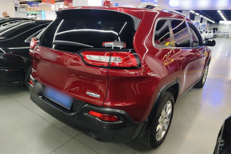 Used Jeep Cherokee 2014 2.4L Luxury Edition