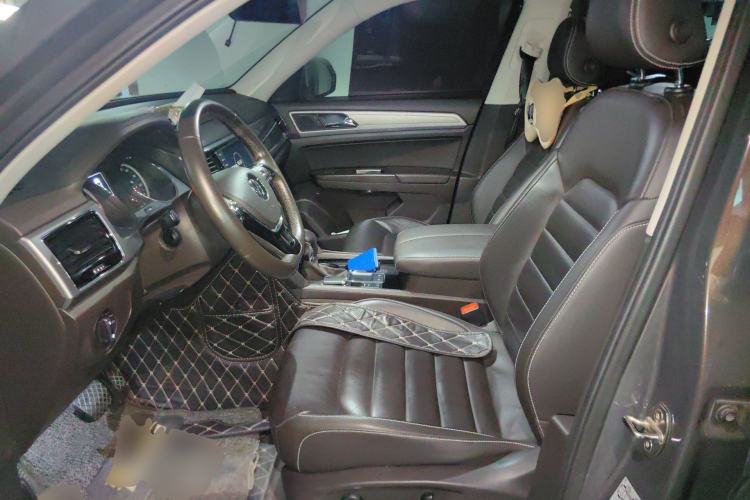 Used Volkswagen Teramont 2017 330TSI Two-Wheel-Drive Luxury Edition Left Front Seat