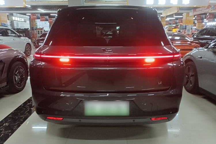 Used Li Auto L8 2024 Ultra Model
