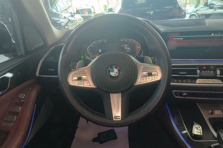 Used BMW X5 2022 Restyled xDrive 30Li Luxury Version M Sport Package
