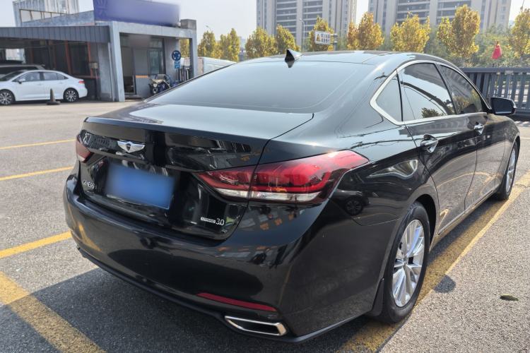 Used Hyundai Genesis 2015 3.0 GDi Four-Wheel Drive Elite Edition