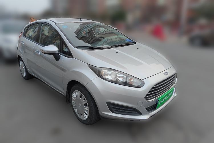Used Ford Fiesta 2013 Hatchback 1.5L Manual Fashion Edition
