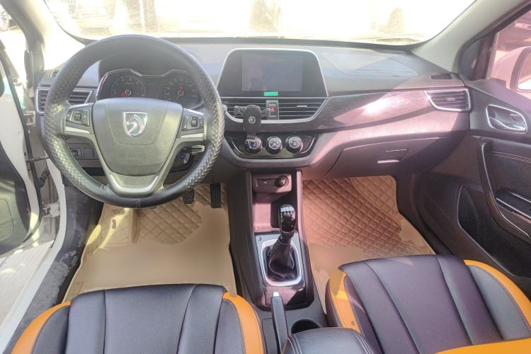 Used Baojun 310 2016 1.2L Manual Luxury Model
