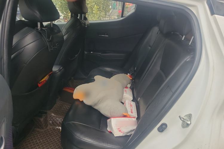 Used Toyota IZOA 2020 2.0L Yichi Version