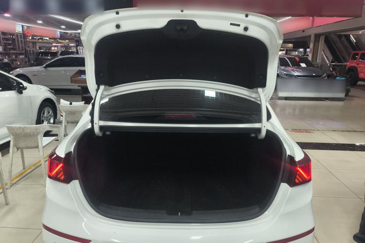 Used Kia K3 2021 Revised 1.5L CVT Fashion Edition Trunk