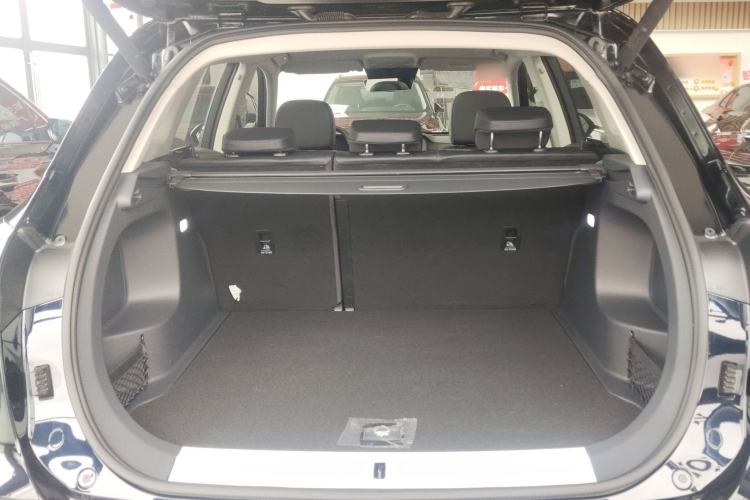 Used Hongqi HS5 2025 2.0T Two-Wheel Drive Flagship Pro Edition Trunk