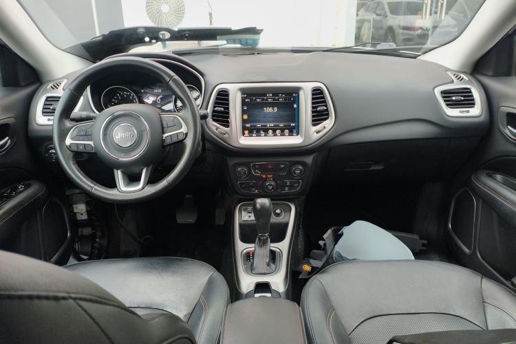 Used Jeep Compass 2017 200T Automatic Family Edition