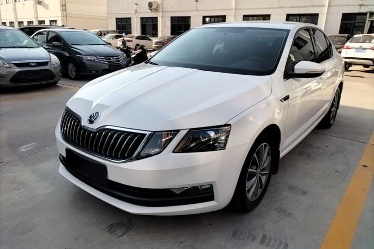 Used Skoda Octavia 2019 1.5L Automatic SmartDrive Comfort Edition China VI Standard