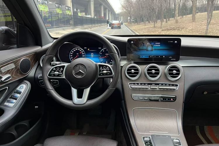 Used Mercedes-Benz GLC 2020 Facelift GLC 260 L 4MATIC Luxury Edition