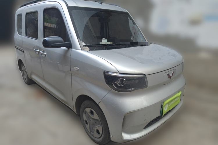 Used Wuling Zhiguang New Energy 2025 Comfort Model Front Right 45 Deg