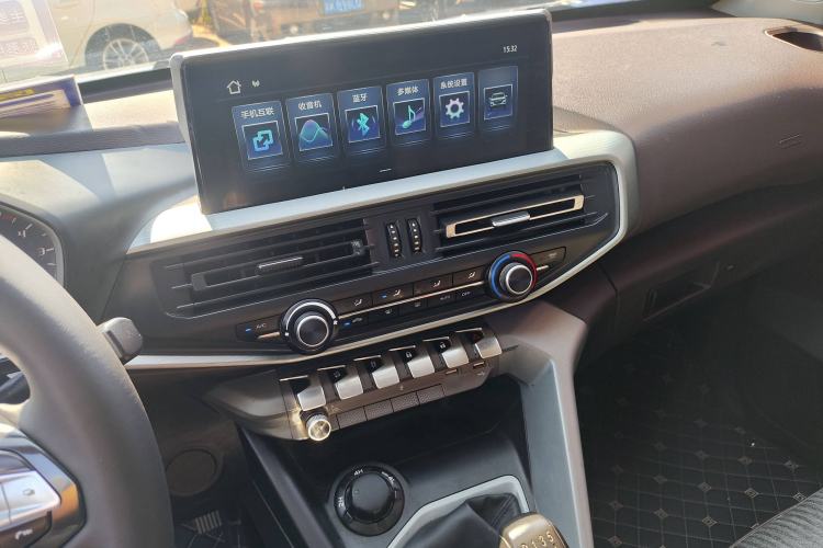 Used Chana F70 2020 2.5T Diesel 4x4 Executive Version China VI Standard Short Wheelbase JE4D25
