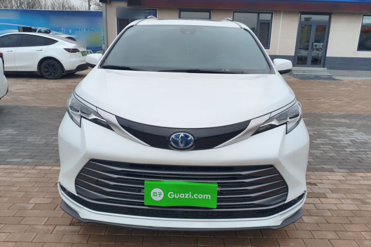Used Toyota Sienna 2021 2.5L Hybrid Premium Edition