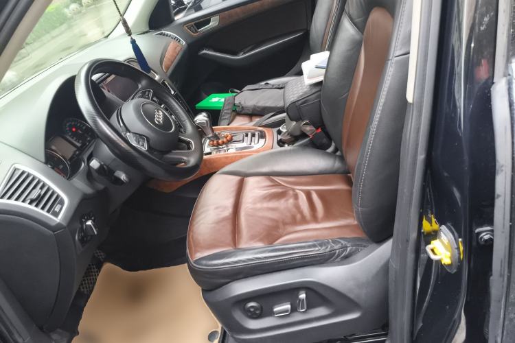 Used Audi Q5 2017 Plus 40 TFSI Ambition Model