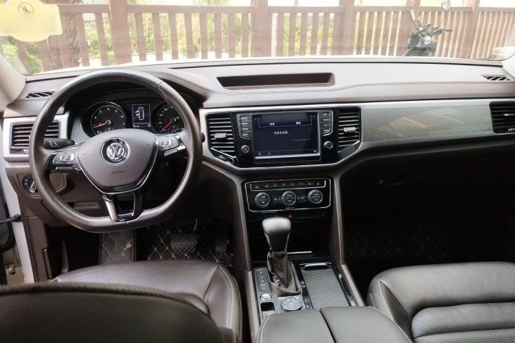 Used Volkswagen Teramont 2017 380TSI Four-Wheel Drive Luxury Edition Center Console