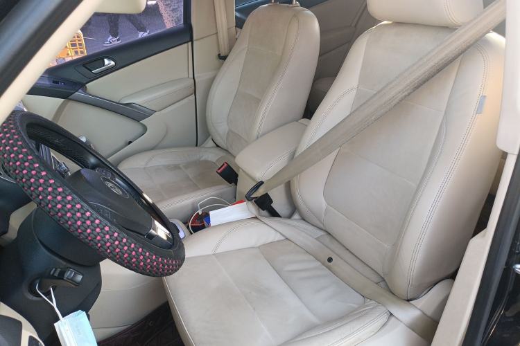 Used Volkswagen Tiguan 2010 2.0 TSI Automatic All-Wheel Drive Flagship Edition Left Front Seat