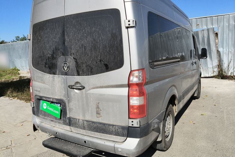 Used Foton Toano 2024 Joyear Multi-Function 2.0T Manual Long-Wheelbase Mid-Roof Model with Single Rear Tire Available in 5/6/7/9-Seater Configurations