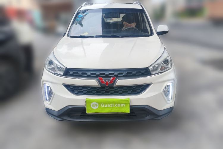 Used Wuling Hongguang S3 2018 1.5T Manual Luxury Model China V Standard