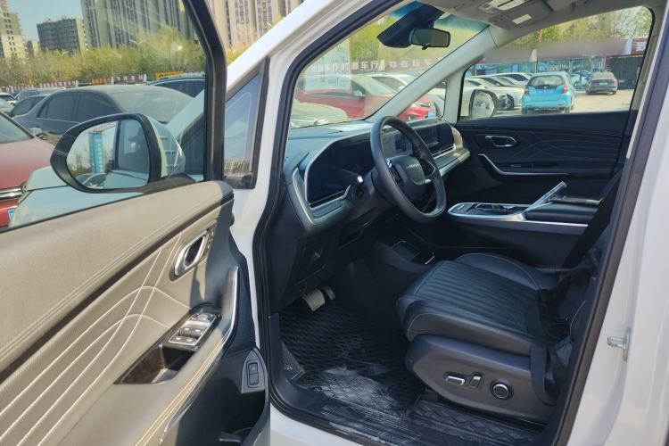 Used SAIC MAXUS G90 2022 2.0T Galaxy Seven-Seater Version
