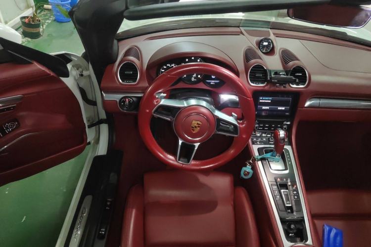 Used Porsche 718 2022 Boxster 2.0T Steering Wheel