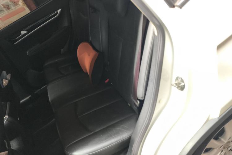 Used Dongfeng Aeolus AX7 2015 2.0L Automatic Zhiyi Trim
